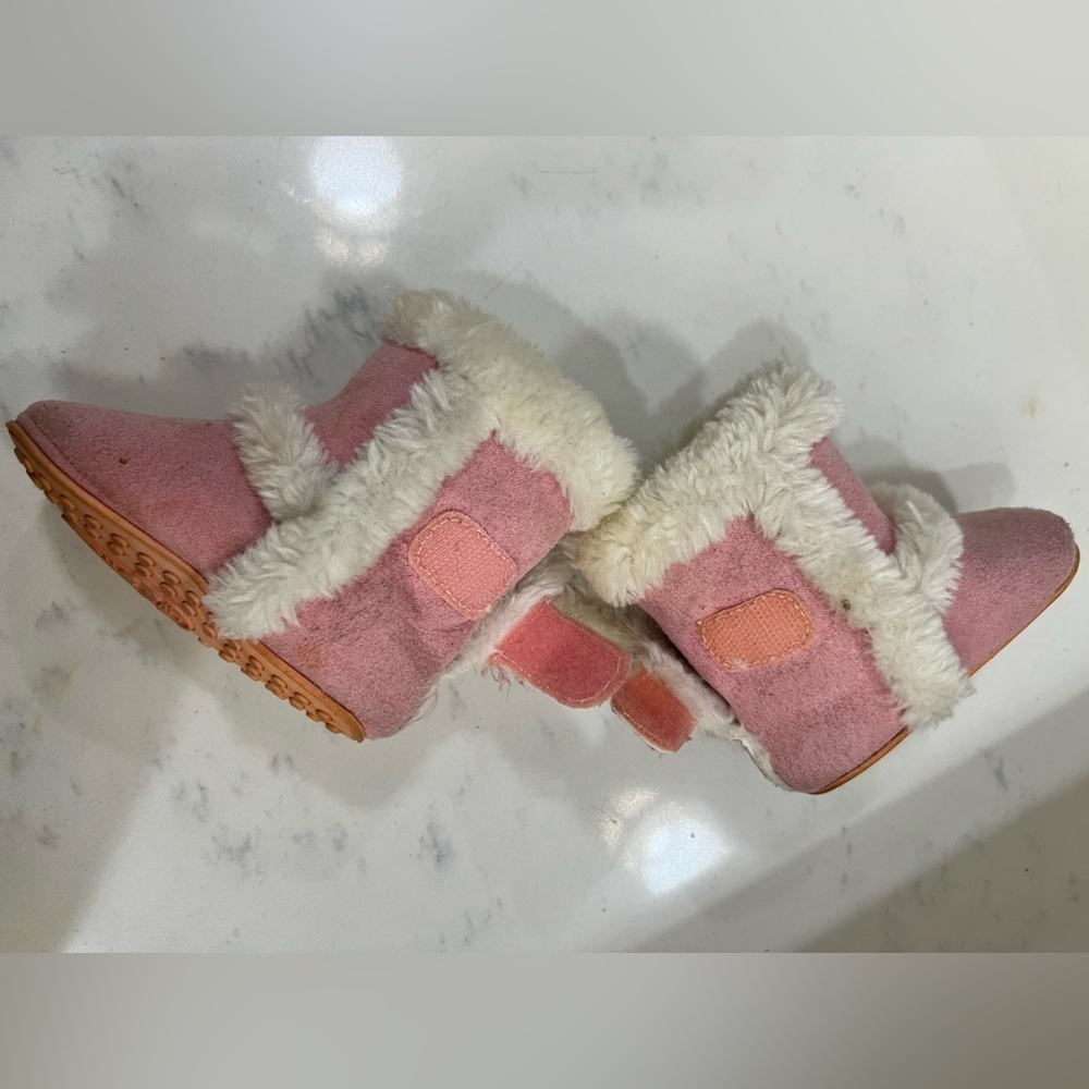 Cozy Pink Kids Boots - Picture 7 of 8